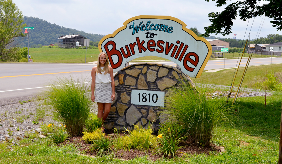 A 4-H'er and soon-to-be freshman at the University of Kentucky is making a big difference in her hometown.